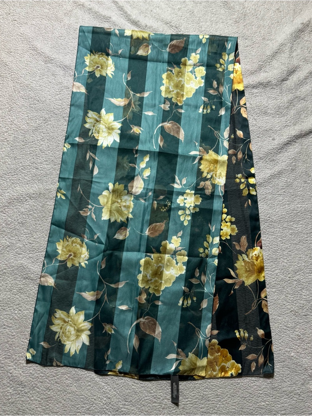 Unbranded Scarf Womens OS Green Yellow Floral Rectangle Lightweight Sheer Pretty
